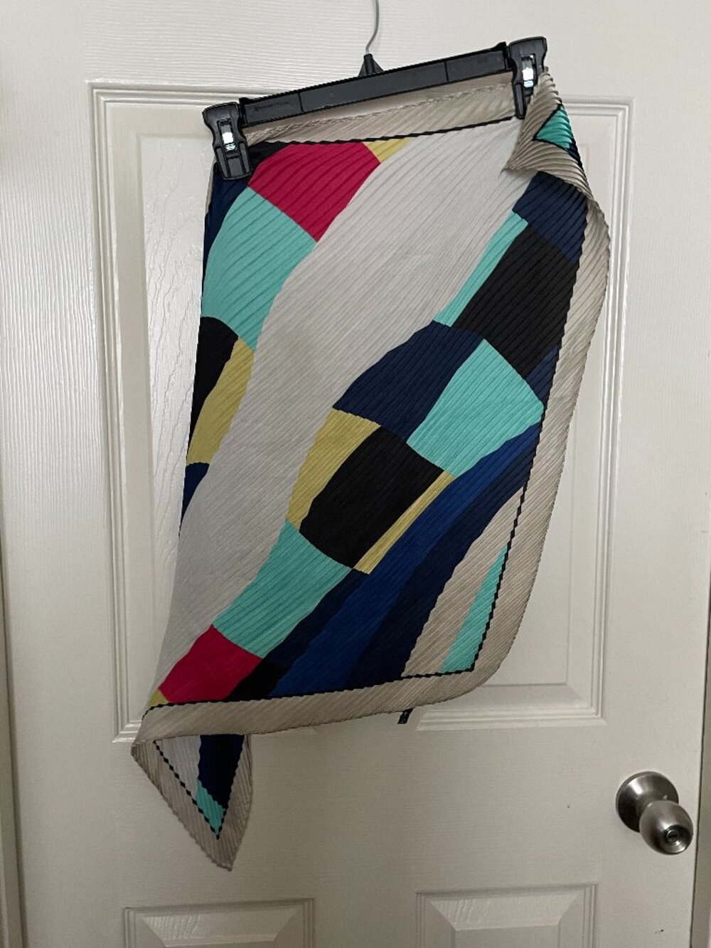 Geometric Print Scarf